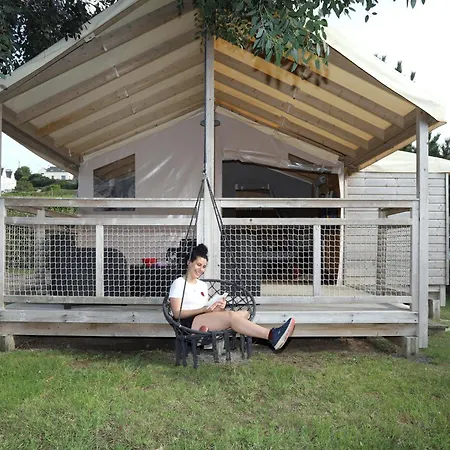 Seasonova Camping Les 7 Iles Trelevern Exterior photo